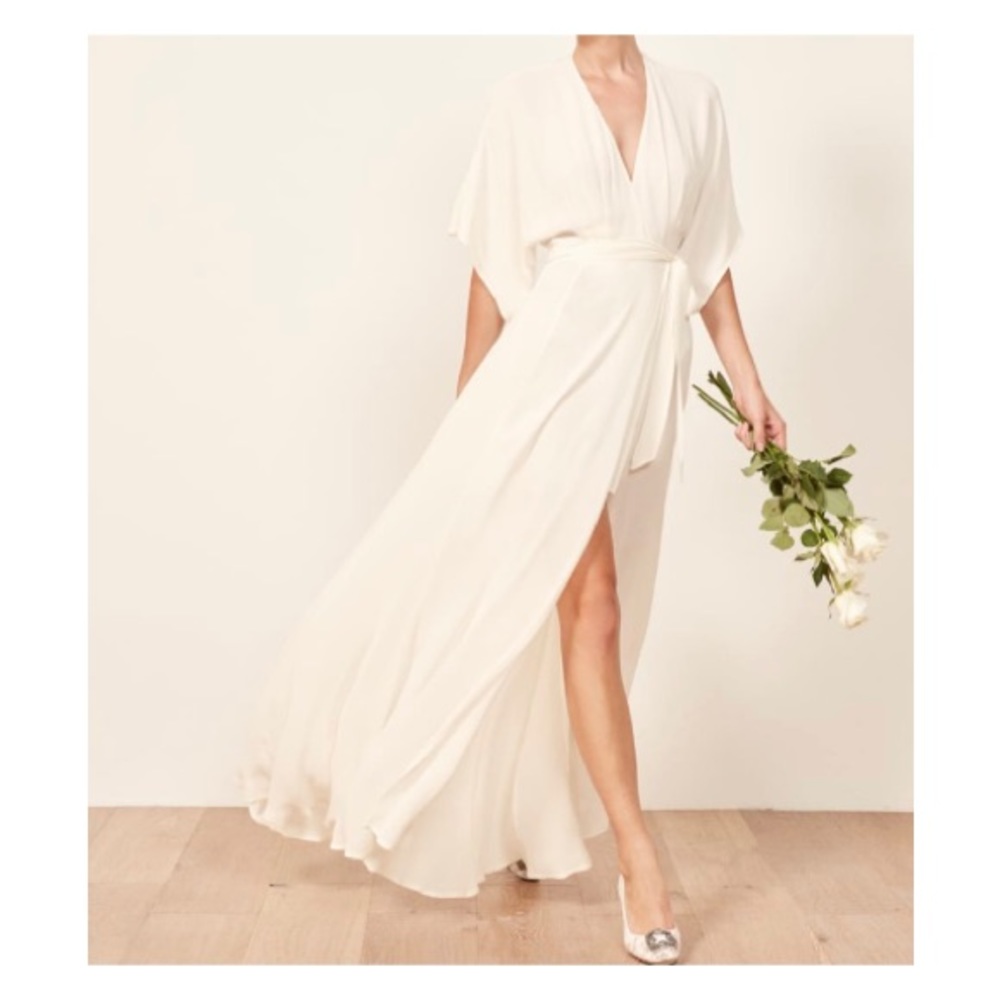 NWOT Reformation Winslow Wrap Dress